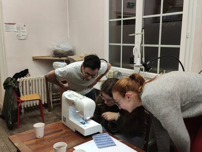 Initiation à la couture Zéro Déchet, organisée par quelques participants